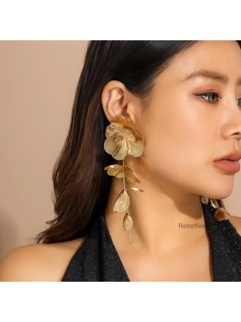 Chunky Gold Flower Statement Earrings for Women Dangle Boho Floral Drop Earrings